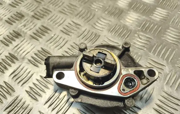 Mazda 2 Vacuum pump 