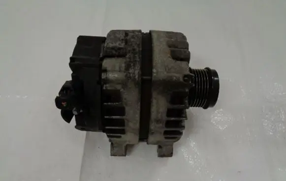 Citroen C4 Cactus Generator/alternator 9810525380