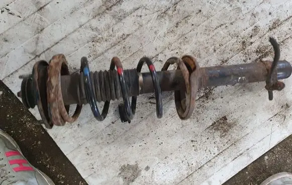 Honda HR-V Front shock absorber with coil spring NOCODE