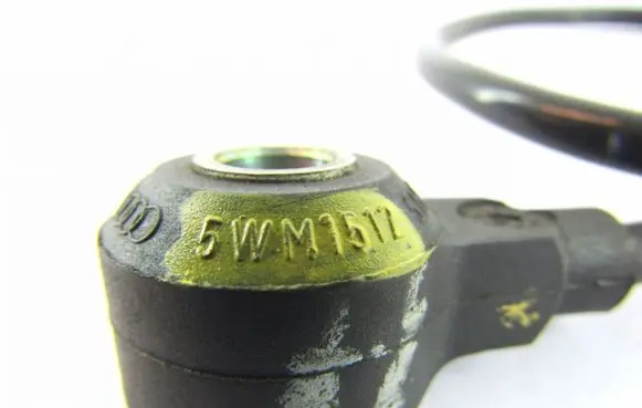 Audi A4 S4 B5 8D Detonation knock sensor 5WM1512