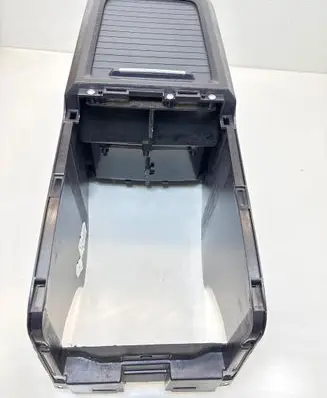Honda CR-V Armrest 83400SWWE130M1 P002509637