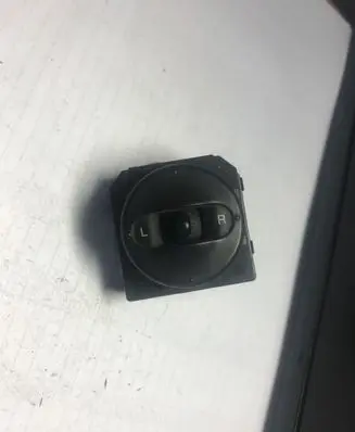 Hyundai Matrix Wing mirror switch