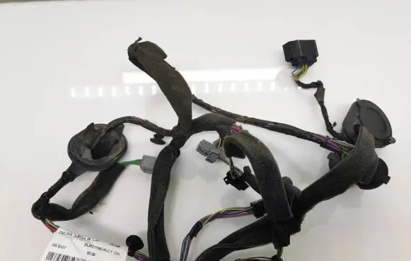 Volvo XC70 Rear door wiring loom 30724279 A12035513 D-3072479-009