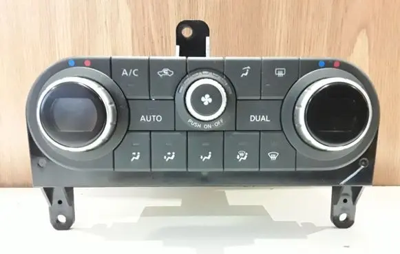 Nissan Qashqai Climate control unit 27500BB46A