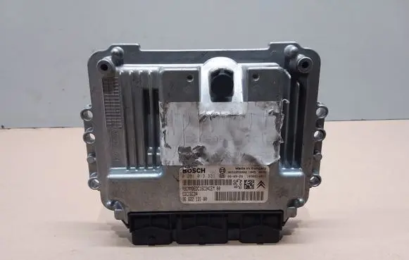 Citroen C4 I Engine control unit/module 965398980 0281013331