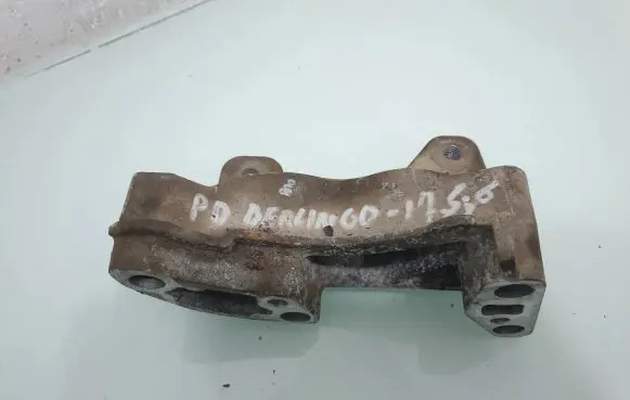 Citroen Berlingo Engine mounting bracket 9688615780