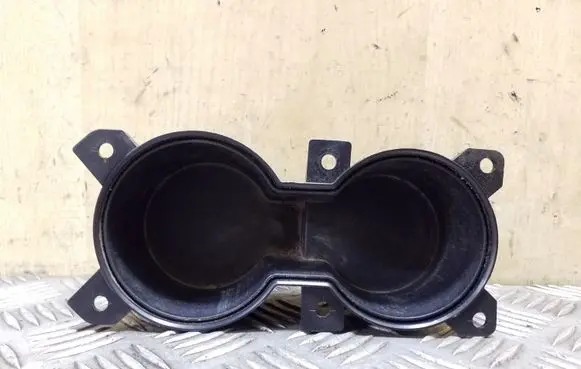 Cup holder front