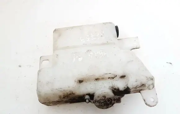 Mazda 626 Windshield washer fluid reservoir/tank