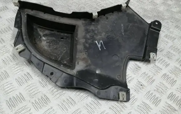 BMW 2 G42 Front arch 8493732 117396