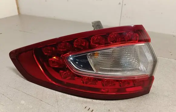 Ford Mondeo MK V Rear/tail lights DS7313405CD 21050101 CD391CC