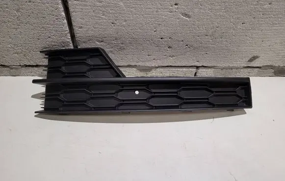 Skoda Octavia Mk3 (5E) Front bumper lower grill 5e0807681f