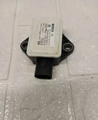 Audi A6 S6 C6 4F ESP acceleration yaw rate sensor 8E0907637B 7006879 0265005618