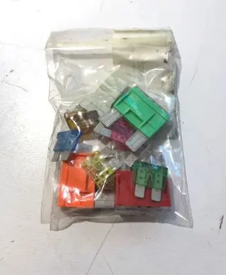 Mercedes-Benz ML W164 Fuse box set 0005460373 18533190