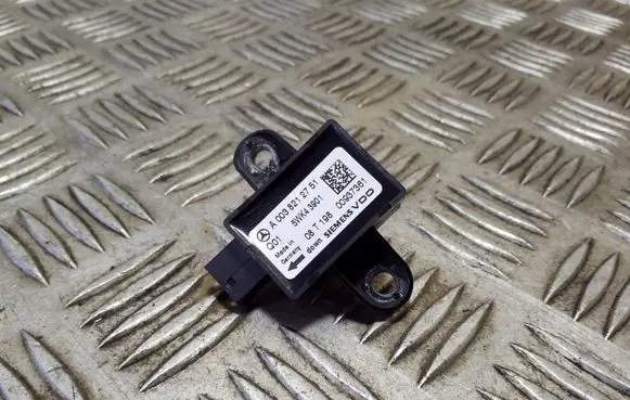 Mercedes-Benz ML W164 Airbag deployment crash/impact sensor A0038212751 5WK43901