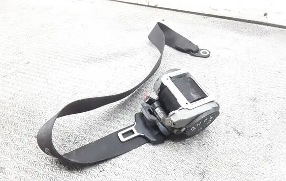 Mitsubishi Colt Front seatbelt