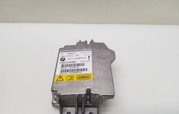 BMW 1 E81 E87 Airbag control unit/module 9166057 0285010066