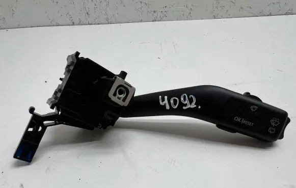 Skoda Octavia Mk2 (1Z) Wiper control stalk 1K0953519A 06120211 20350663365892
