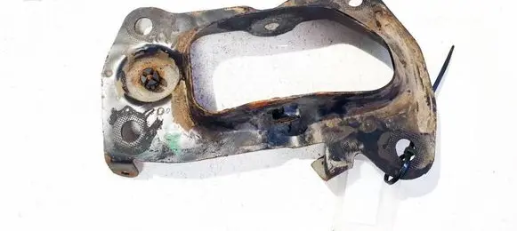 Volkswagen PASSAT B7 Bracket in trunk/boot 3C0505130B