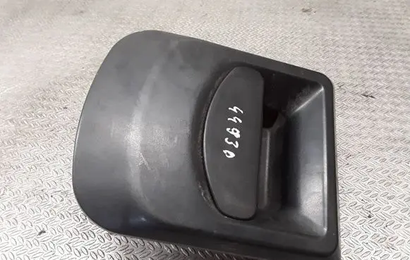 Iveco Daily 35.8 - 9 Front door exterior handle 