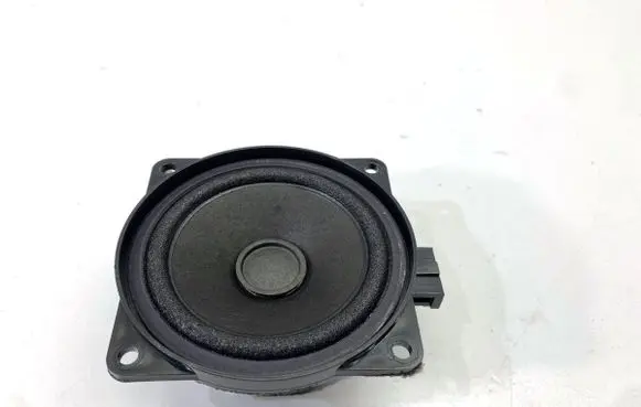 Skoda Superb B8 (3V) Front door speaker 3V0035411E