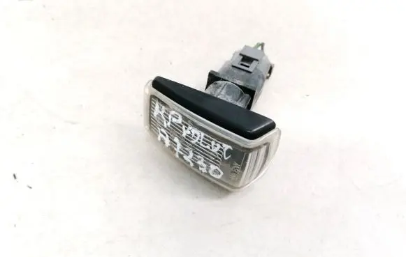 Volvo S70 V70 V70 XC Front fender indicator light 6R0142631