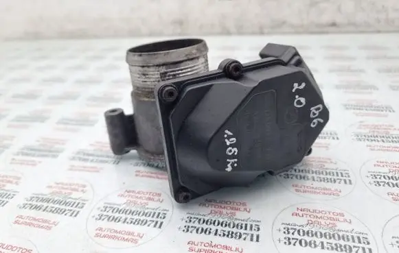 Volkswagen PASSAT B6 Throttle valve 03L128063E