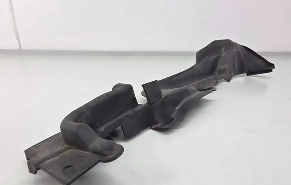 Audi A5 Fender end trim 8W6821169E