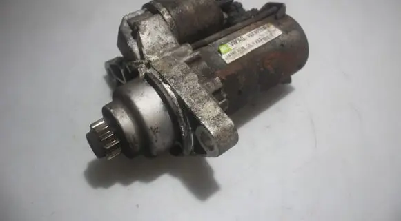 Skoda Fabia Mk2 (5J) Starter motor 02T911023