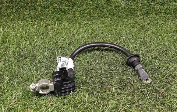 Volkswagen Touareg II Negative earth cable (battery) 7P0915181A 519395214 4190806663