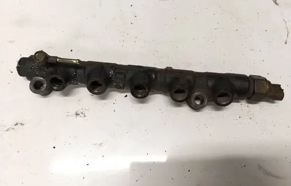 Toyota Avensis Verso Fuel main line pipe 