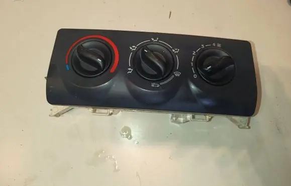 Renault Clio II Climate control unit 8200147154 153440000 69520011