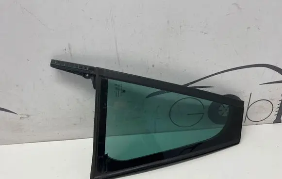 Skoda Octavia Mk4 Rear vent window glass 5E7845213
