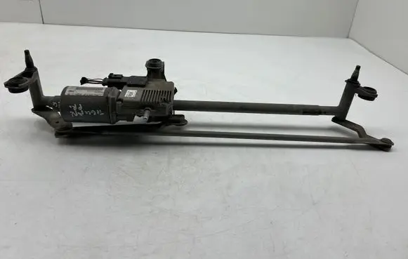 Volkswagen Tiguan Front wiper linkage and motor 5N1955119 RML25814 405139