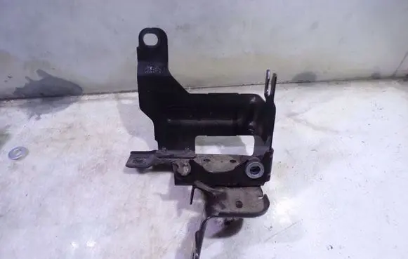 Peugeot 3008 II ABS pump bracket 9677683680
