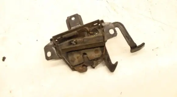 Hyundai Sonata Engine bonnet/hood lock/catch