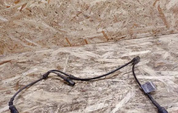 Porsche Panamera (970) Front ABS sensor wiring 97061273301