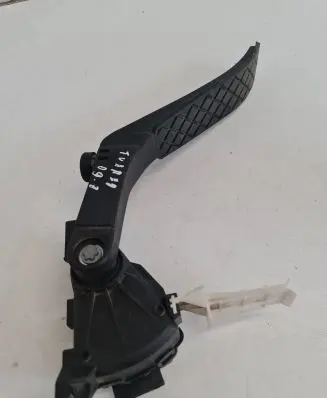 Volkswagen Touareg I Pedal assembly 7L0723507D