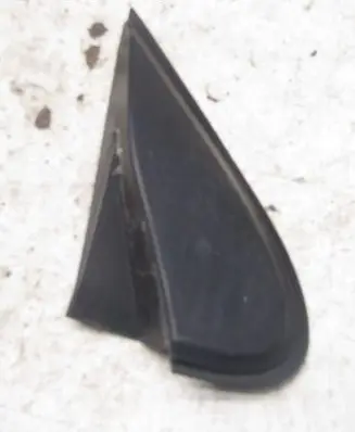 Nissan Pulsar Fender end trim 638703ZL0A