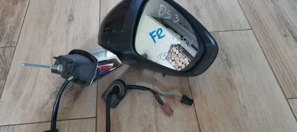 Citroen DS3 Front door electric wing mirror 232676026