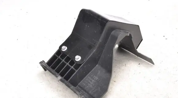 Volvo XC40 Engine mount bracket 32244014