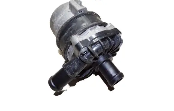 Audi A6 S6 C6 4F Water pump 706033110