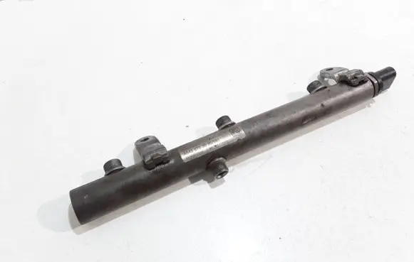 Mercedes-Benz E W212 Fuel main line pipe A6420703095001 1034300535