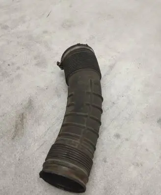 Volvo S80 Air intake hose/pipe 6898050