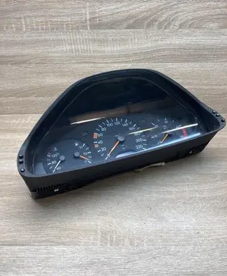 Mercedes-Benz E W210 Speedometer (instrument cluster) 2105406547 87001345