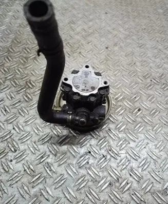 Audi A6 S6 C5 4B Power steering pump