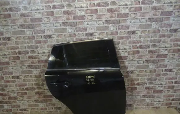 Mazda 6 Front door