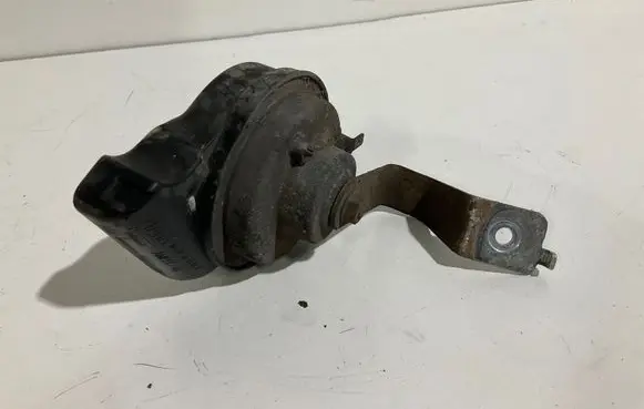 Mercedes-Benz E W212 Horn signal A0065423320 0831E21 02400HZ