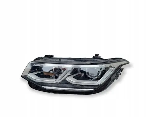 Volkswagen Tiguan Headlight/headlamp 5NB941081C