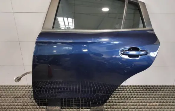 Subaru XV II Rear door