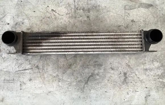 BMW 5 E39 Intercooler radiator